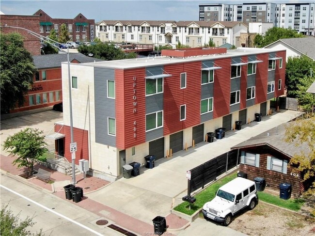 Building Photo - 1 Bed Apartment w/ Garage on Northgate for August Move In!