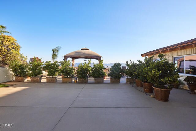 Building Photo - 1234 E Tujunga Ave