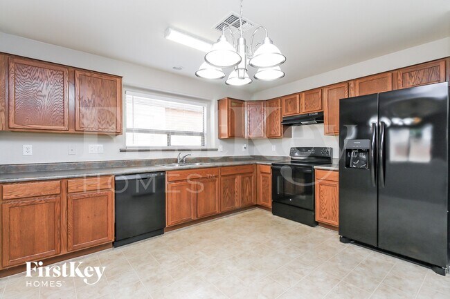 Foto del edificio - 1742 E Leslie Ave