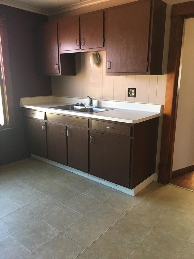 Foto del edificio - 1668 Oregon St