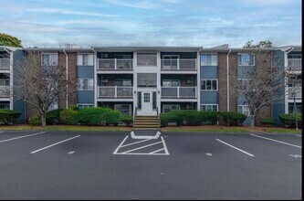 Building Photo - 6 Woodcrest Ct