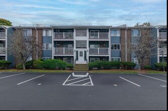Building Photo - 6 Woodcrest Ct
