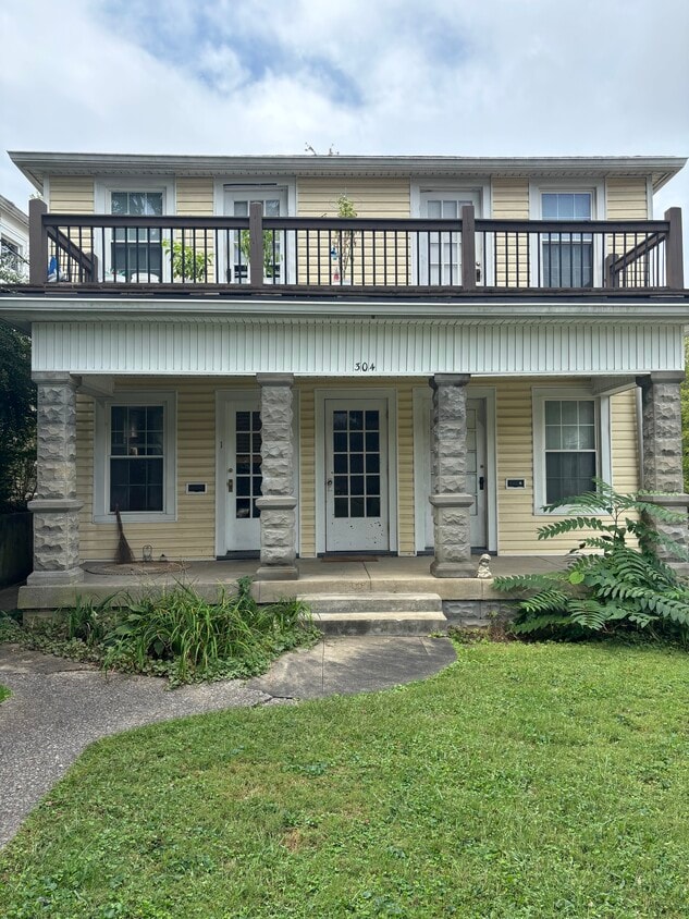 Primary Photo - 304 S Ewing Ave