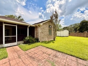Building Photo - 1702 Fantasy Woods Dr