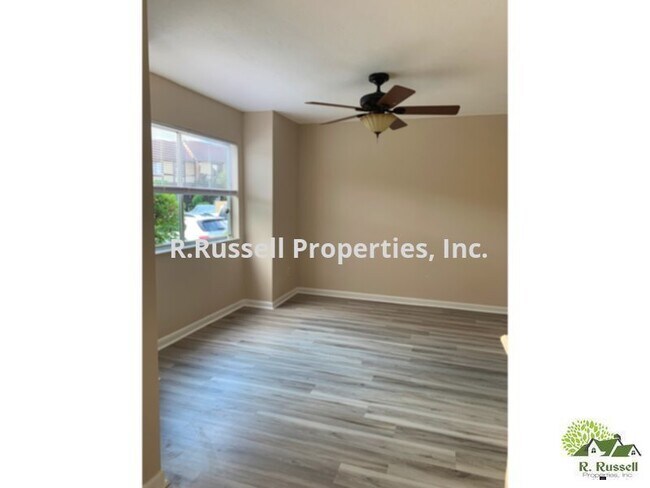 Building Photo - Nice 3 bedroom 2.5 bath Condo in Orlando area