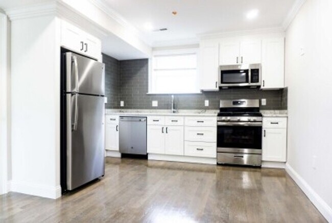 Photo - 2017 Commonwealth Ave. Apartment