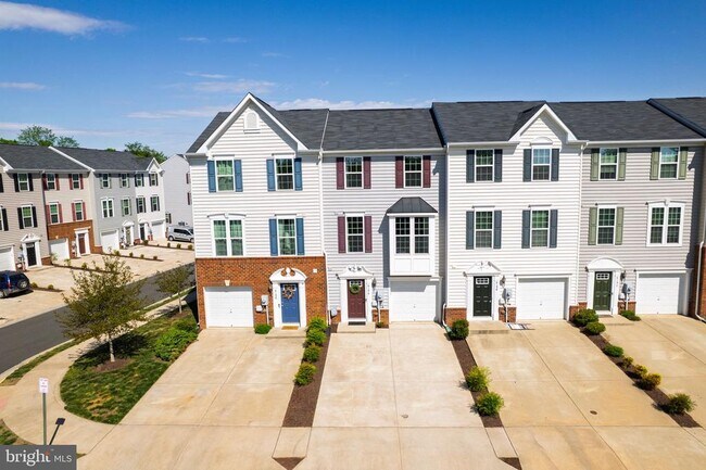 Foto del edificio - 6196 Willow Pl