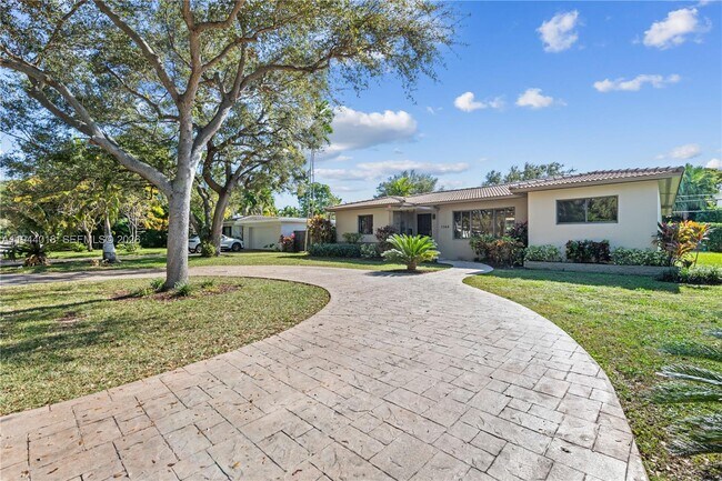 Foto del edificio - 1044 NE 97th St