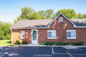 Building Photo - 2142 W US Hwy 40