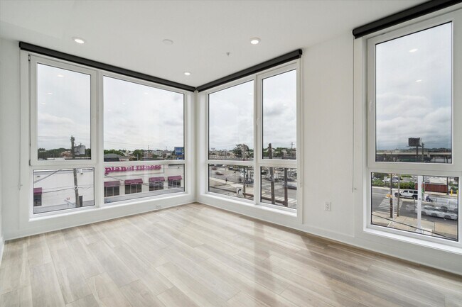 Foto del edificio - 2636 E York St