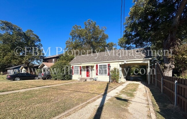 Building Photo - 2008 W 3rd Ave