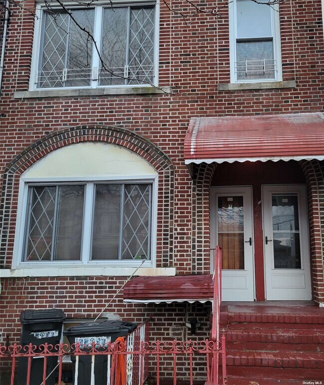 Foto del edificio - 1602 E 53rd St