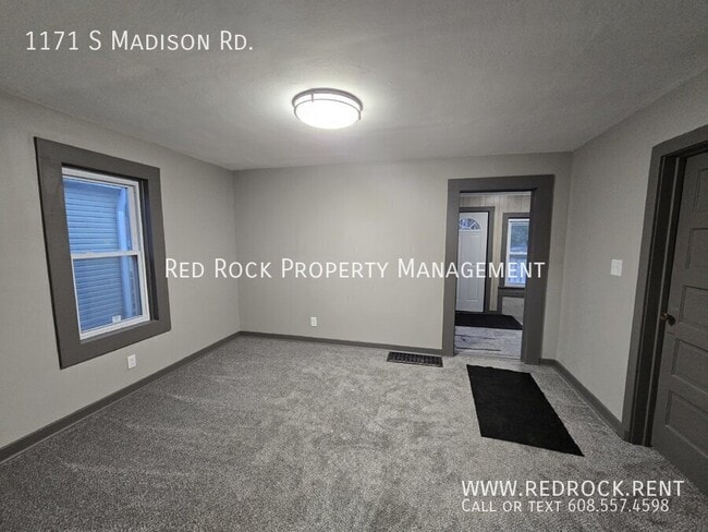 Building Photo - 1171 S Madison Rd