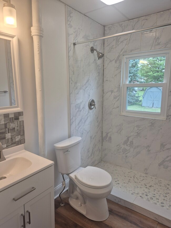 Building Photo - 3860 Oakleigh Ave