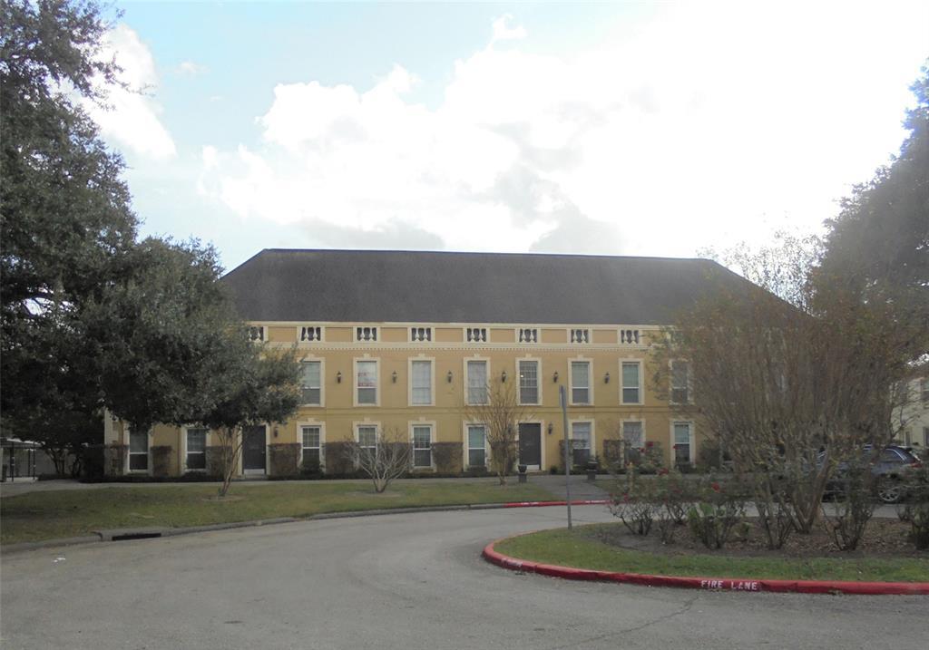 Primary Photo - 5202 Arboles Dr