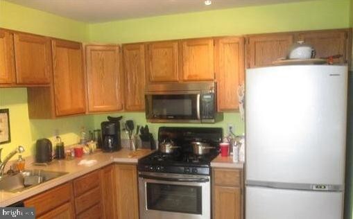 Building Photo - 44 Honey Locust Ln