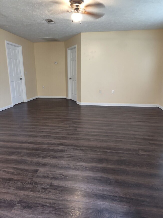 Foto del edificio - 4080 Puckett Rd