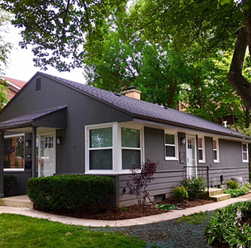 Primary Photo - 5663 N Consaul Pl