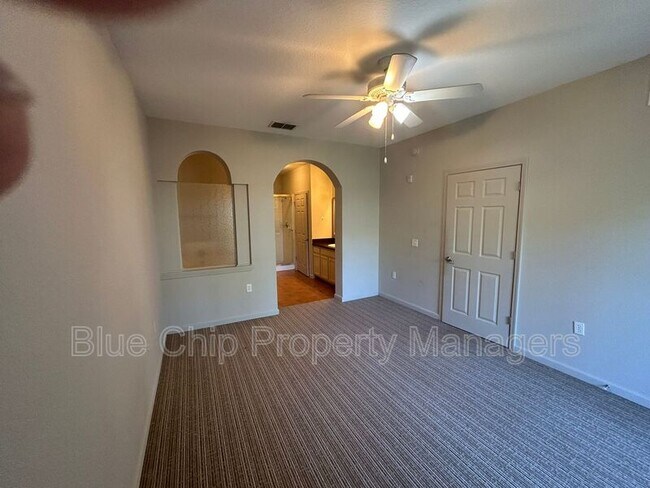 Foto del edificio - 14200 Avalon Rd