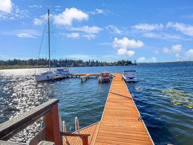 Building Photo - 1Bd/1Ba Kirkland Condo