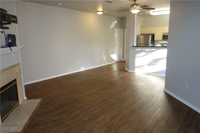 Building Photo - 5250 S Rainbow Blvd