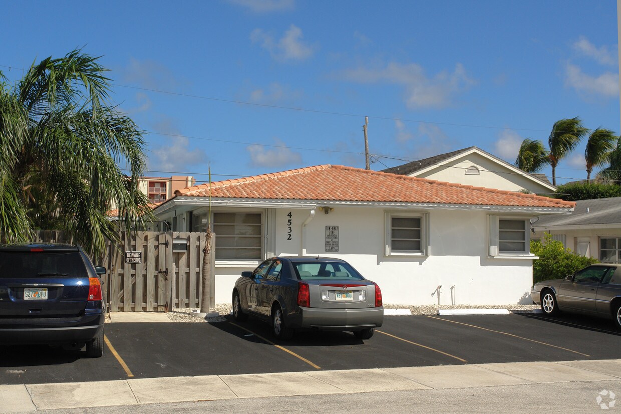 4532 Poinciana St, Lauderdale By The Sea, FL 33308 Apartments in Lauderdale By The Sea, FL