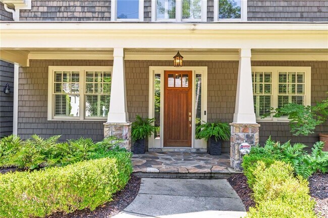 Foto del edificio - 3487 Habersham Rd NW