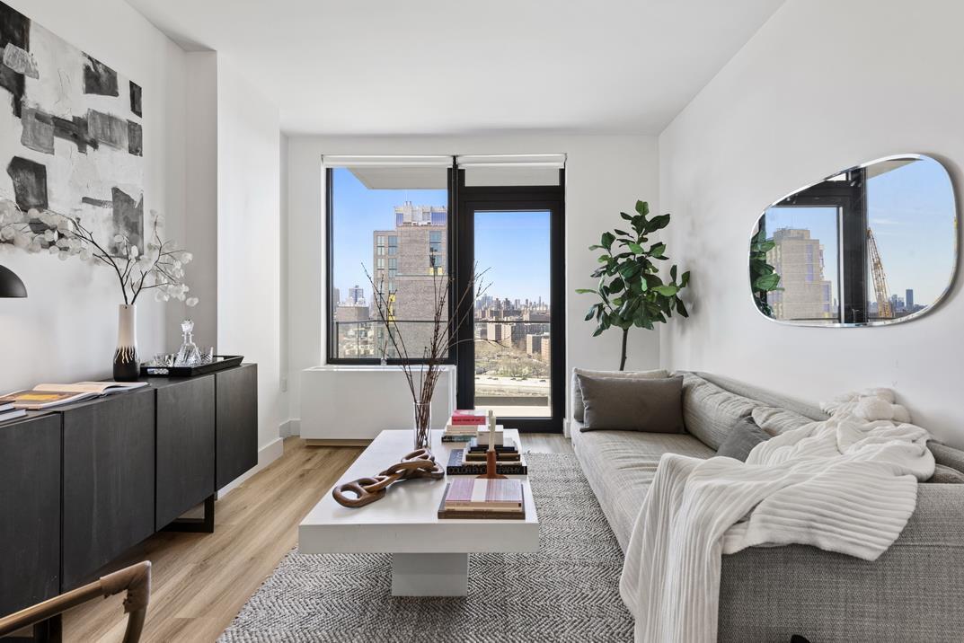 224 E 135th St Unit 1404N, Bronx, NY 10454 Room for Rent in Bronx