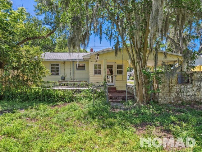 Building Photo - 2 Bedroom Single Family Home in Tampa
