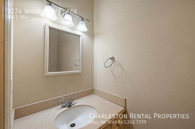 Building Photo - 1274 Wappetaw Pl
