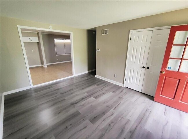 Foto del edificio - 4959 Shayne Ln