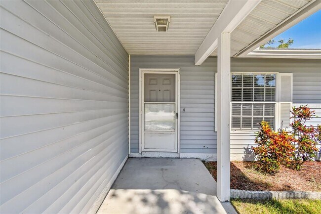 Building Photo - 331 Feather Tree Dr