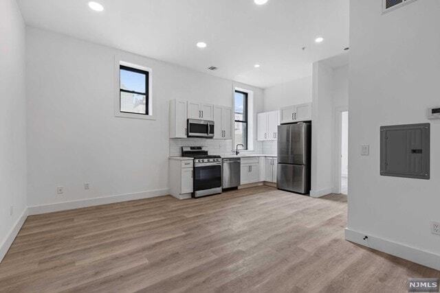 Primary Photo - 189 Dayton Avenue Unit 105