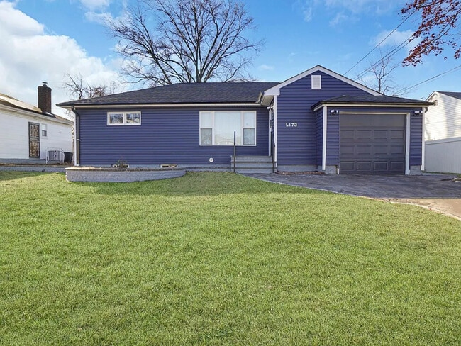 Photo - 2173 Renfrew Ave House