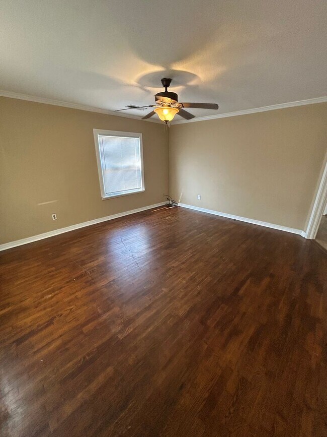 Foto del edificio - 803 N Denver Ave