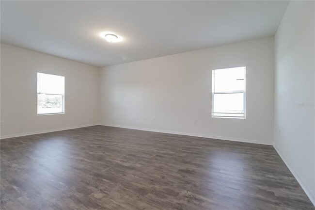 Foto del edificio - 2841 Neverland Dr