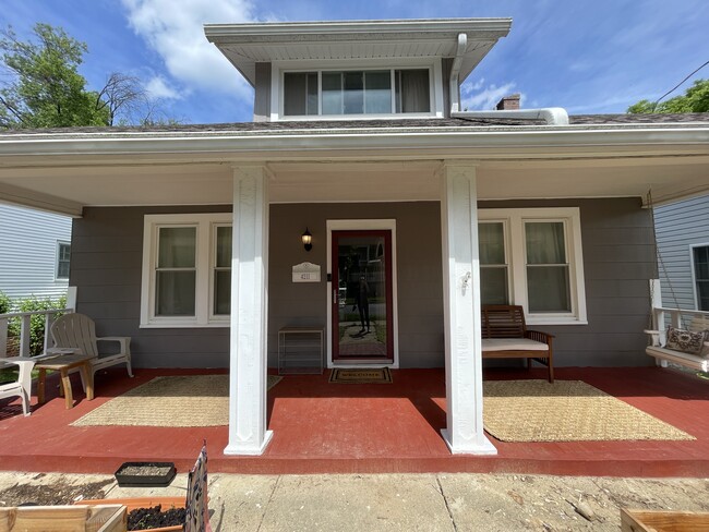 Front - 4211 29th St