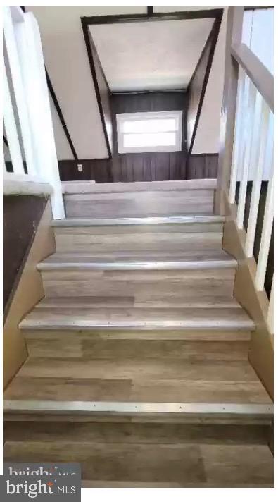 Building Photo - 1078 Lalor St