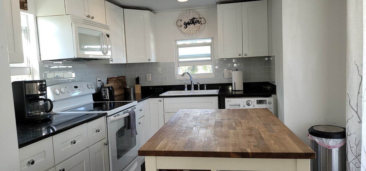 412 El Prado, West Palm Beach, FL 33405 Apartments in West Palm Beach