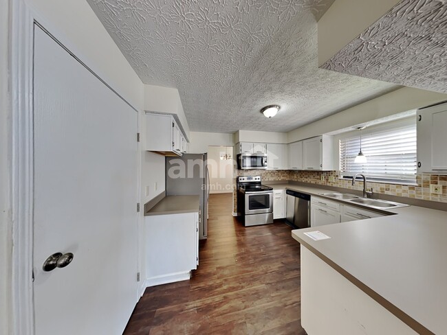 Foto del edificio - 12187 Derby Ct