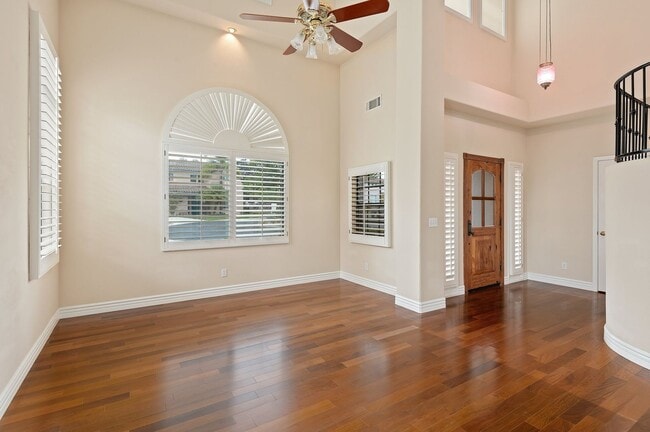 Building Photo - San Marcos Court is in a beautifully maint...