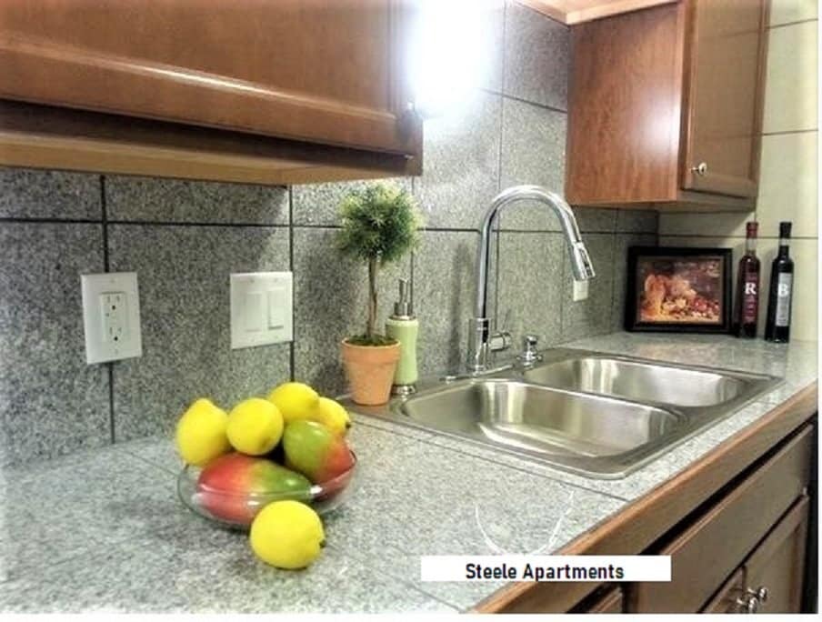 Photo - 807 N 45th St (Omaha, NE)