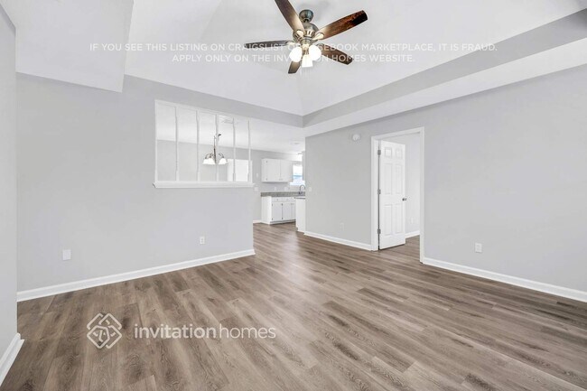 Foto del edificio - 592 Cedar Bend Ln