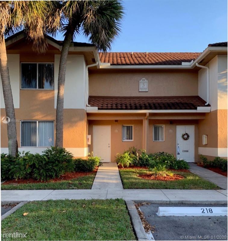 742 NW 91st Terrace, Plantation, FL 33324 Townhome Rentals in