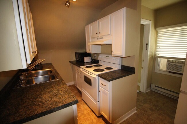 Foto del edificio - 16 6th Ave NW