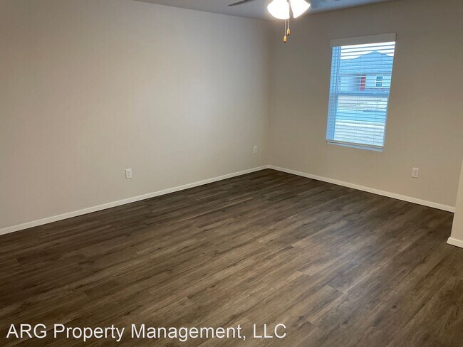 Building Photo - 3 br, 2 bath House - 3301 E Jacob Lane