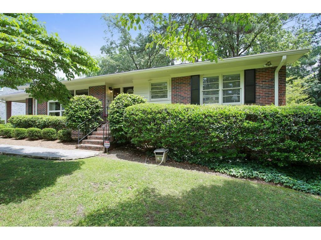 Primary Photo - 3491 Rockhaven Cir NE