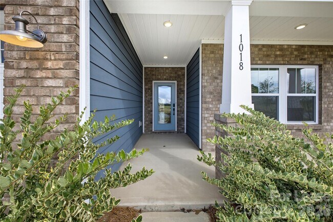 Building Photo - 1018 Stone Marker Dr