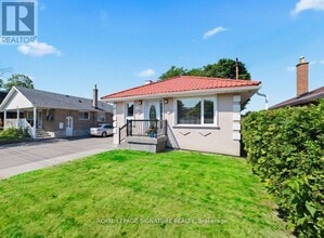 Building Photo - 1528 Pharmacy Ave