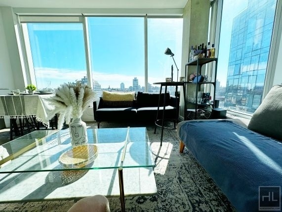 Foto del edificio - KENT AVENUE